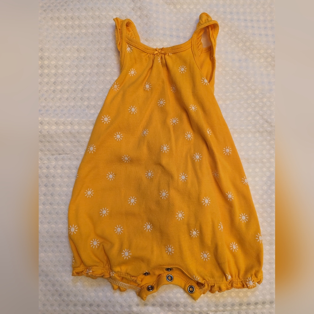 6mo romper - Picture 3 of 3